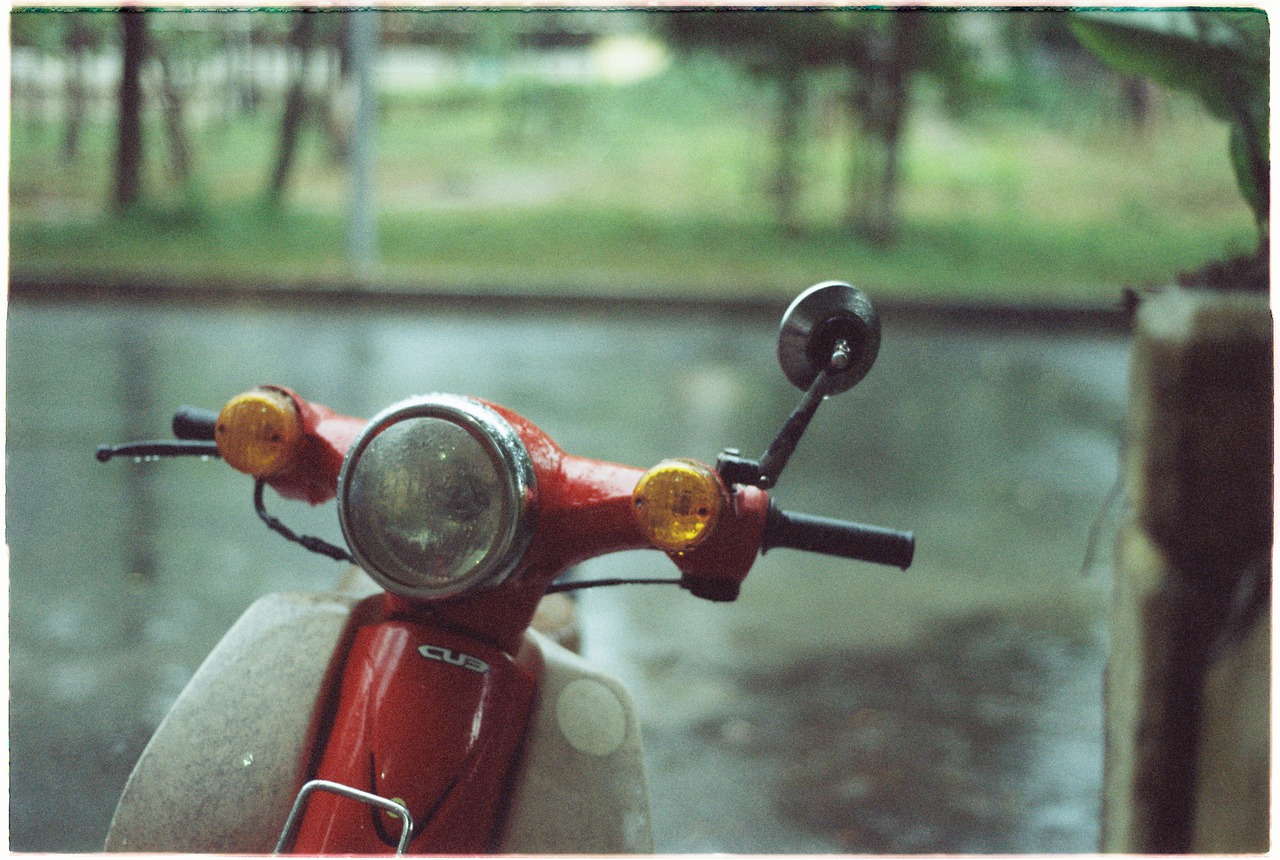 airport  season  motorcycle free photo