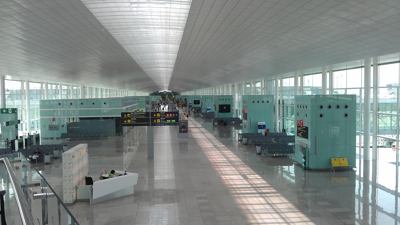airport barcelona terminal free photo