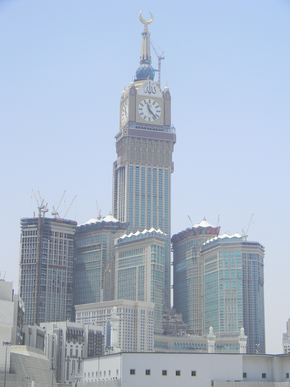 al abrar mecca saudi arabia building free photo