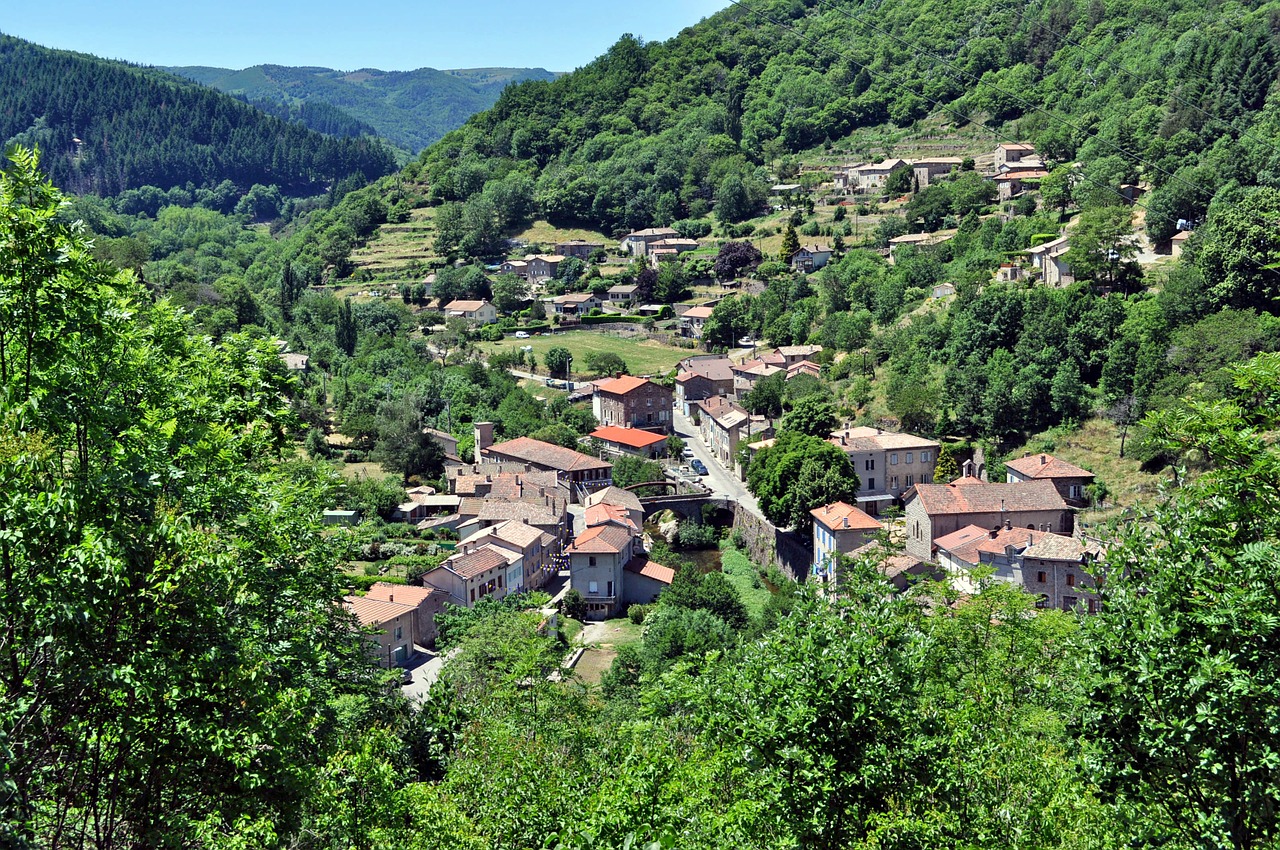 albon d'ardeche france village free photo