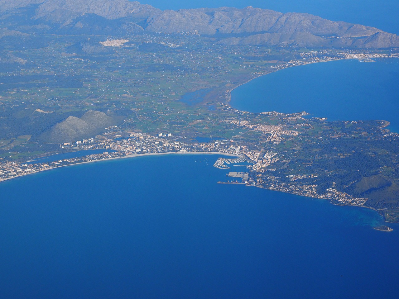 alcudia mallorca bay of pollenca free photo