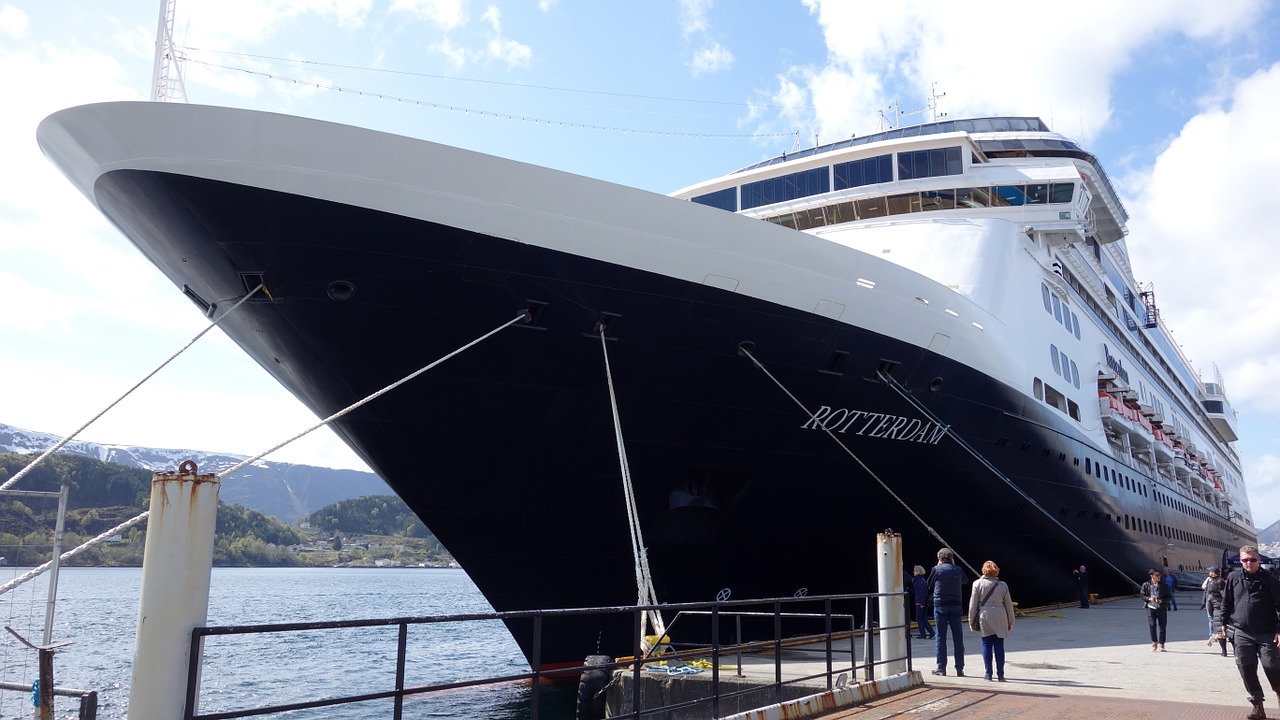 alesund norway ship free photo