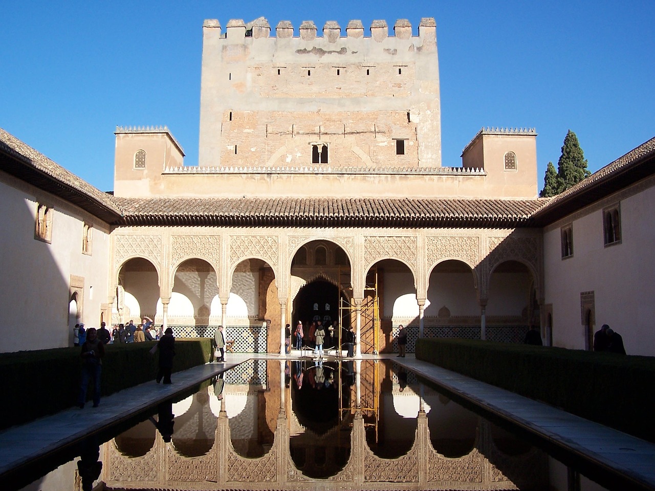 alhambra water reflection culture free photo