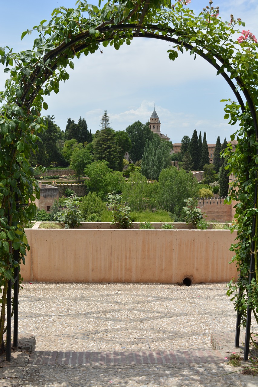alhambra garden granada free photo