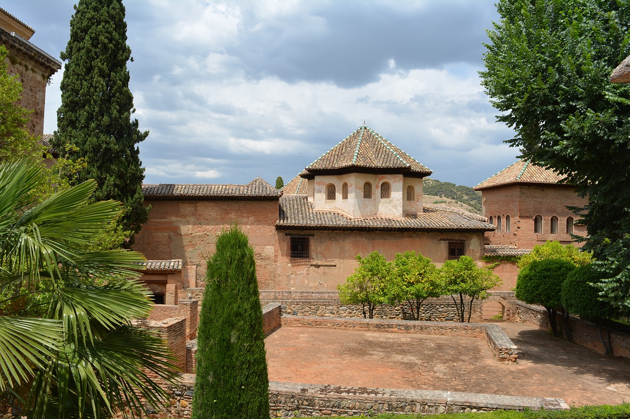 alhambra andalusia landscape free photo