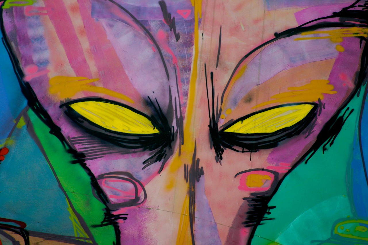 alien eyes graffiti free photo