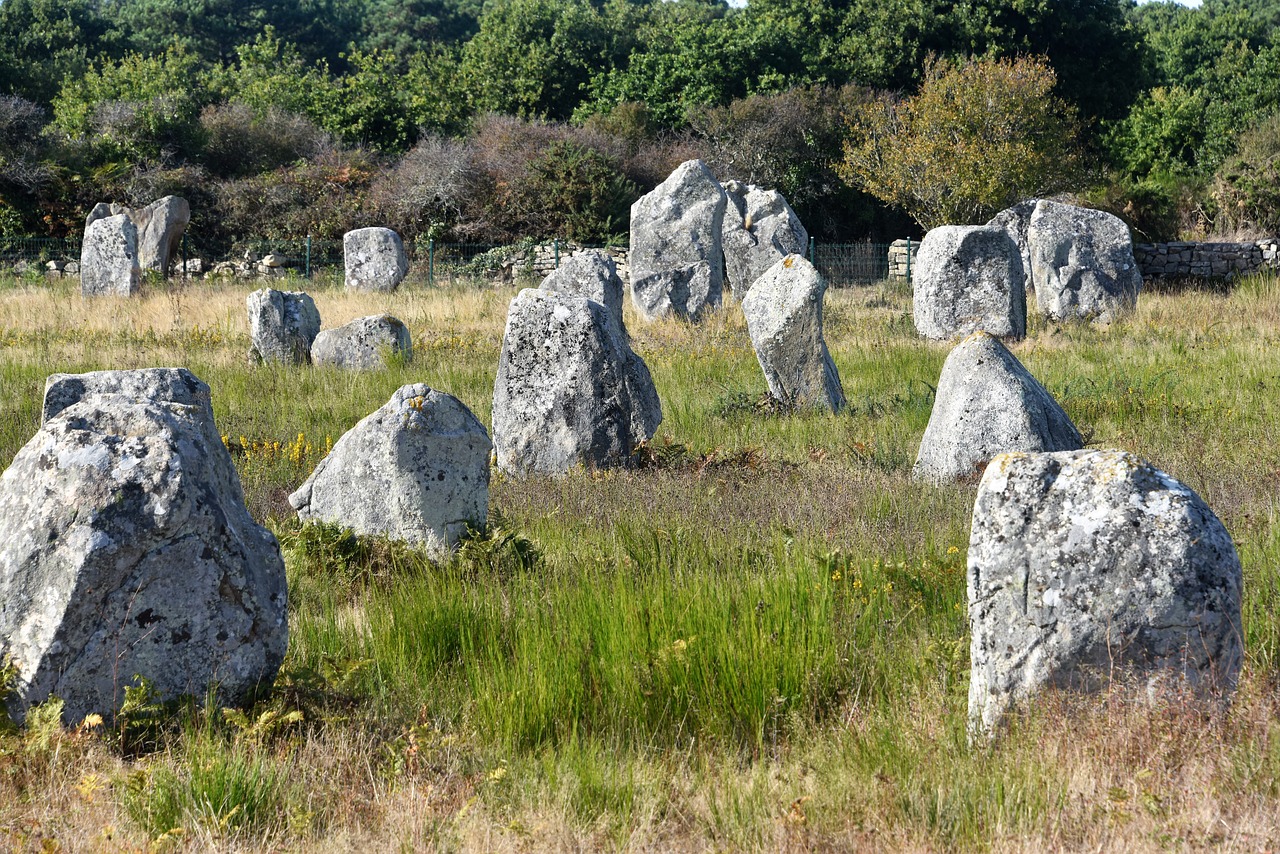 alignments  carnac  france free photo