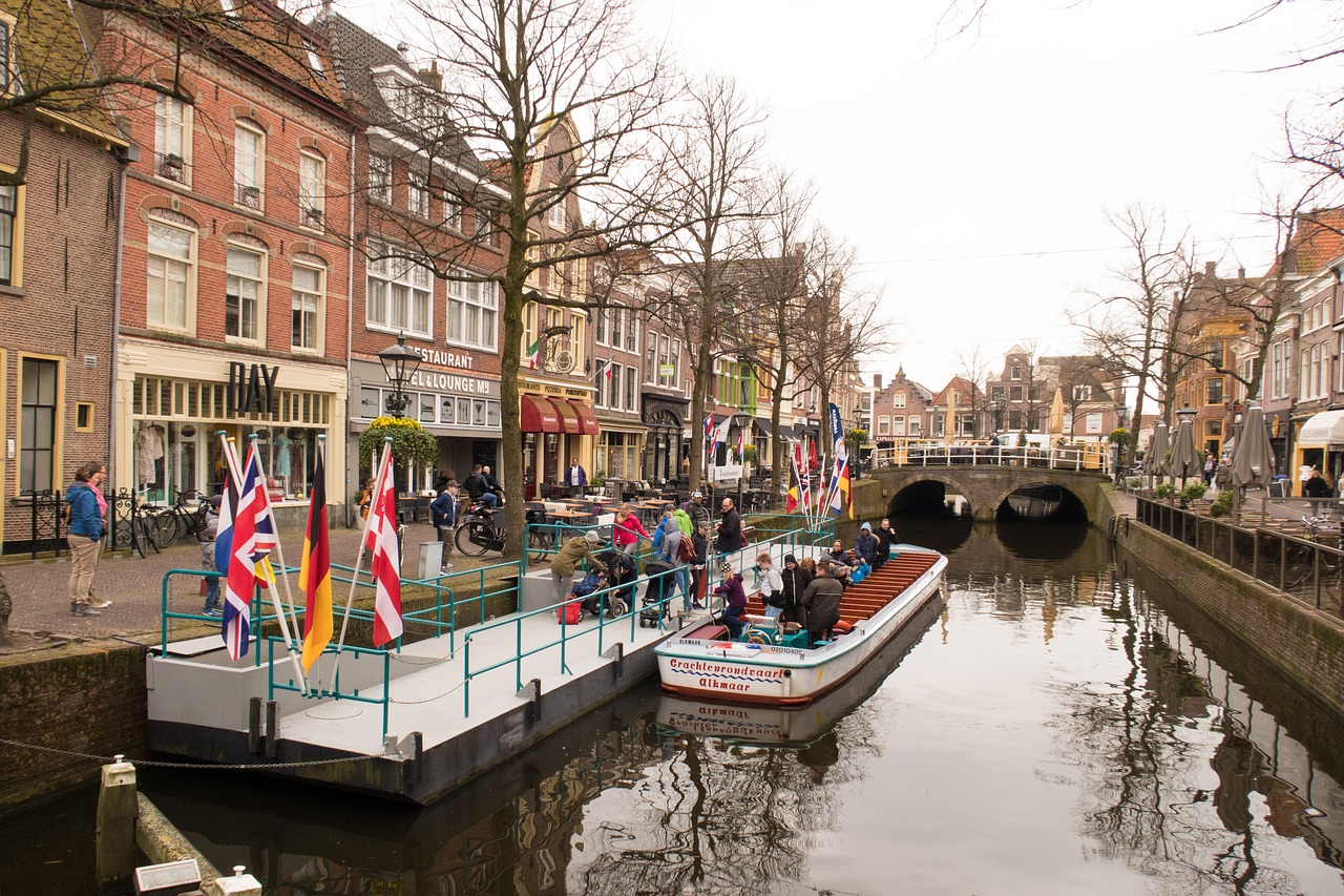 alkmaar netherlands canals free photo