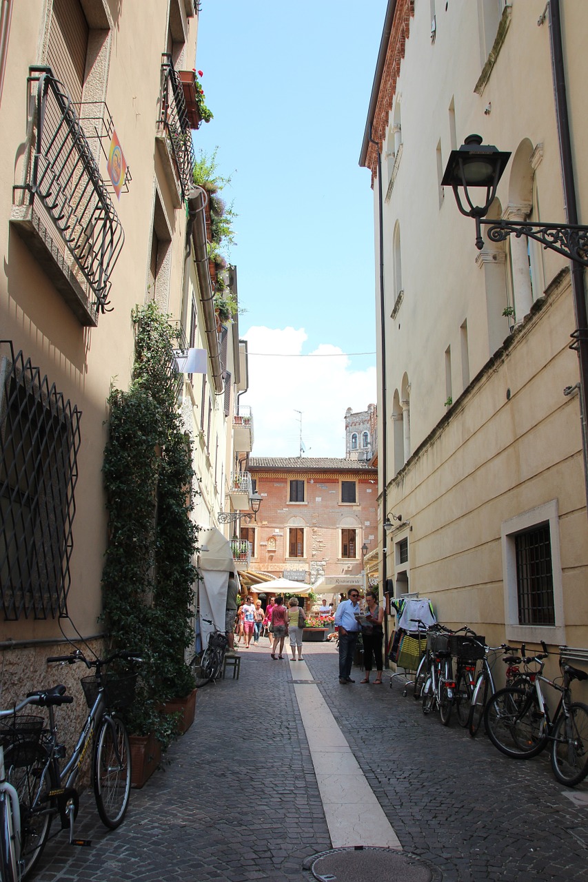 alley italy old town free photo