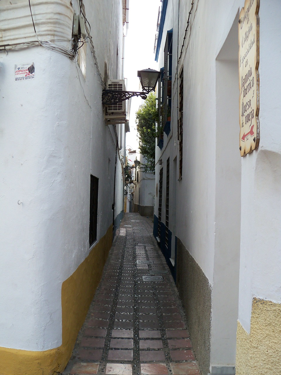 alley narrow marbella free photo