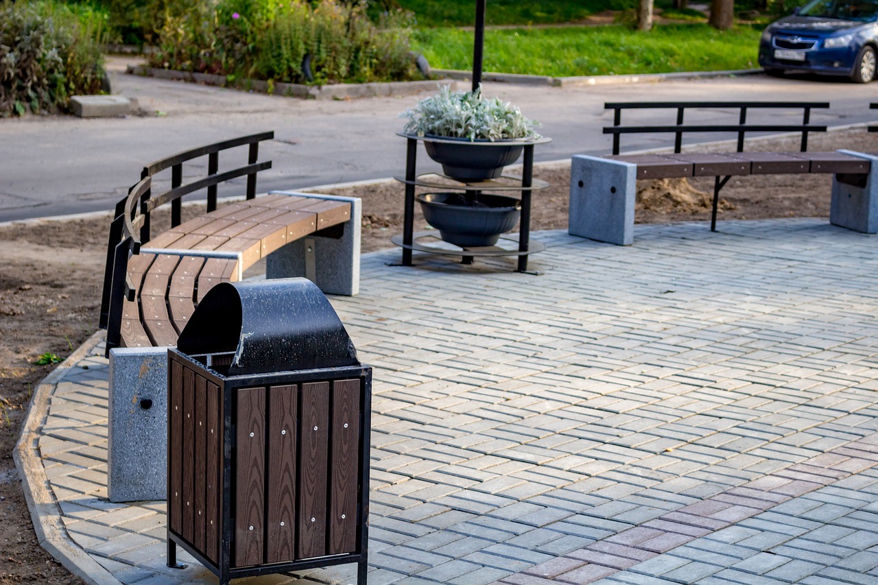 alley square benches free photo