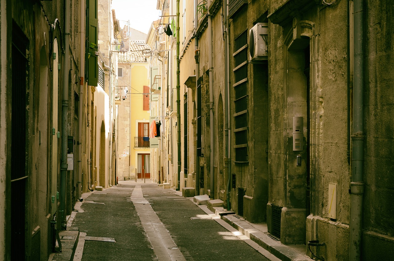 alley architecture road free photo