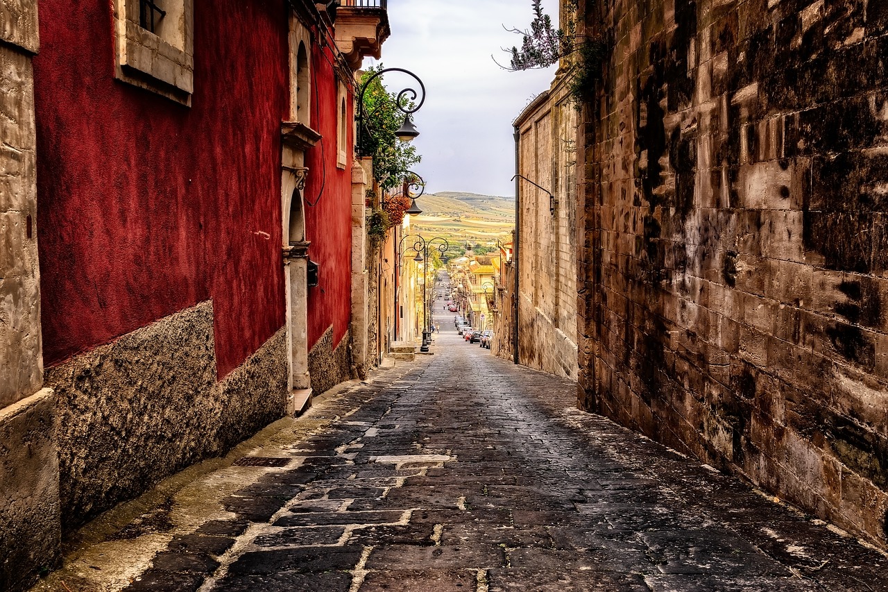 alley  road  sicily free photo