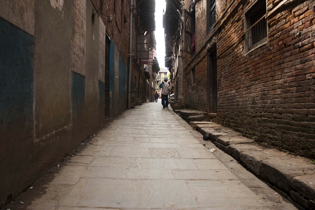 alley alleys architecture free photo