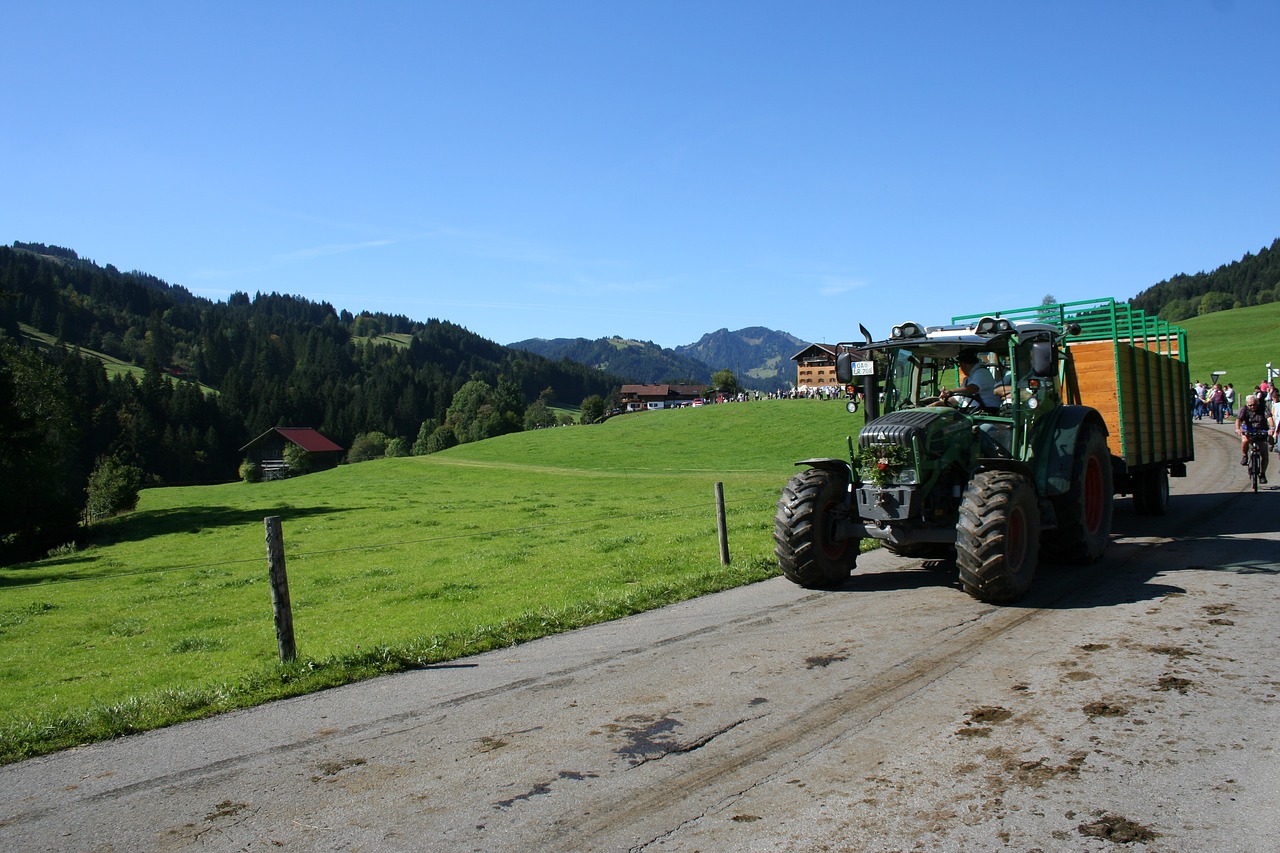 allgäu gunzesried tractor free photo