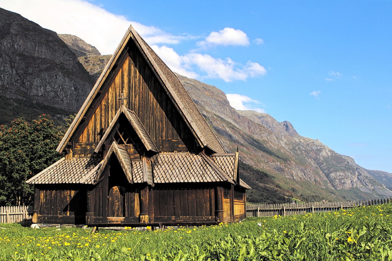 alm  church  stave church free photo