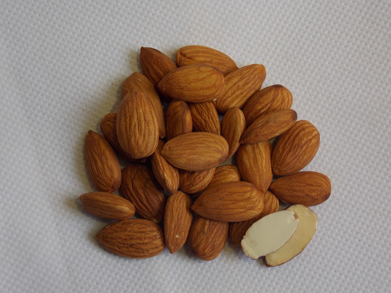 almond food dry fruits free photo