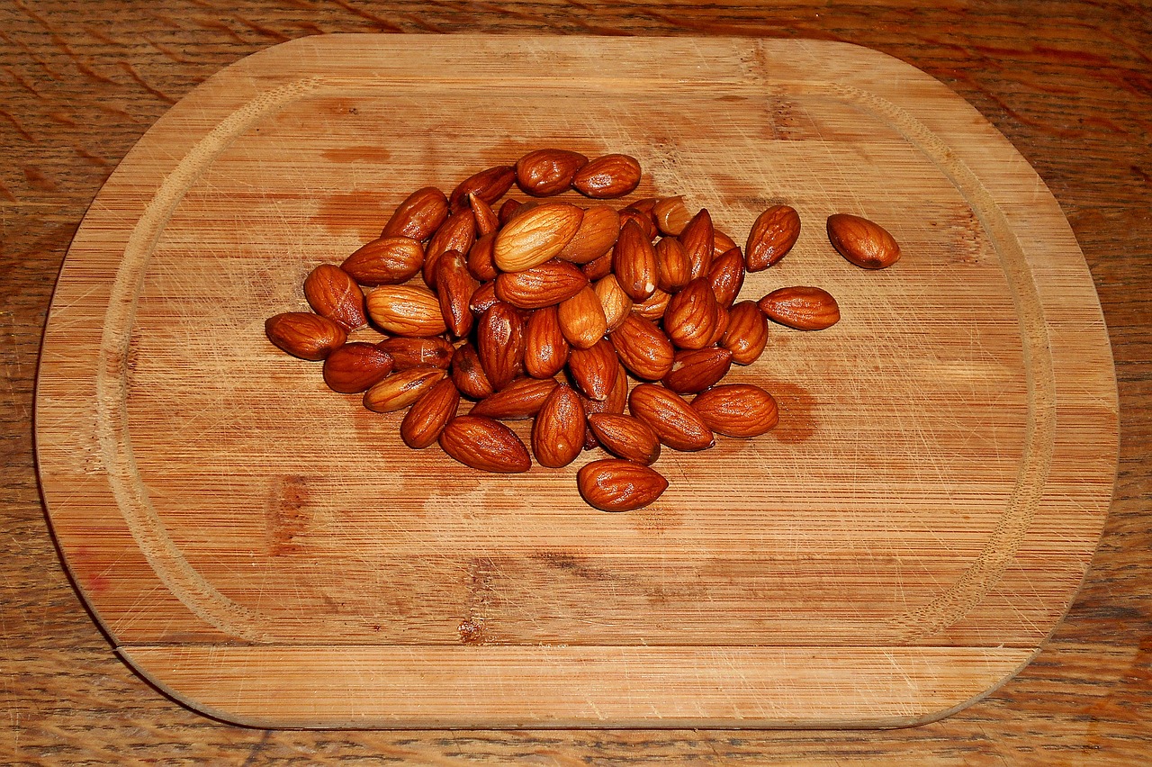 almonds easter mazurkas free photo