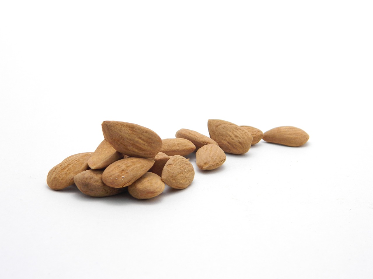 almonds super food roughage free photo