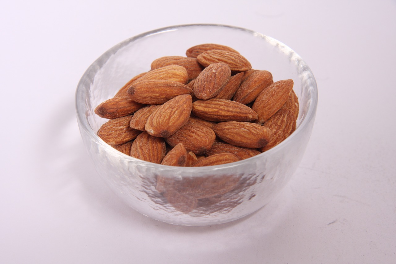 almonds nuts diet free photo