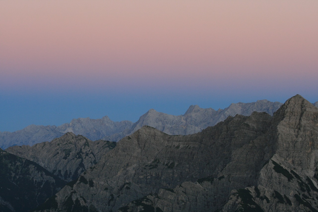 alpine mountain summit abendstimmung free photo