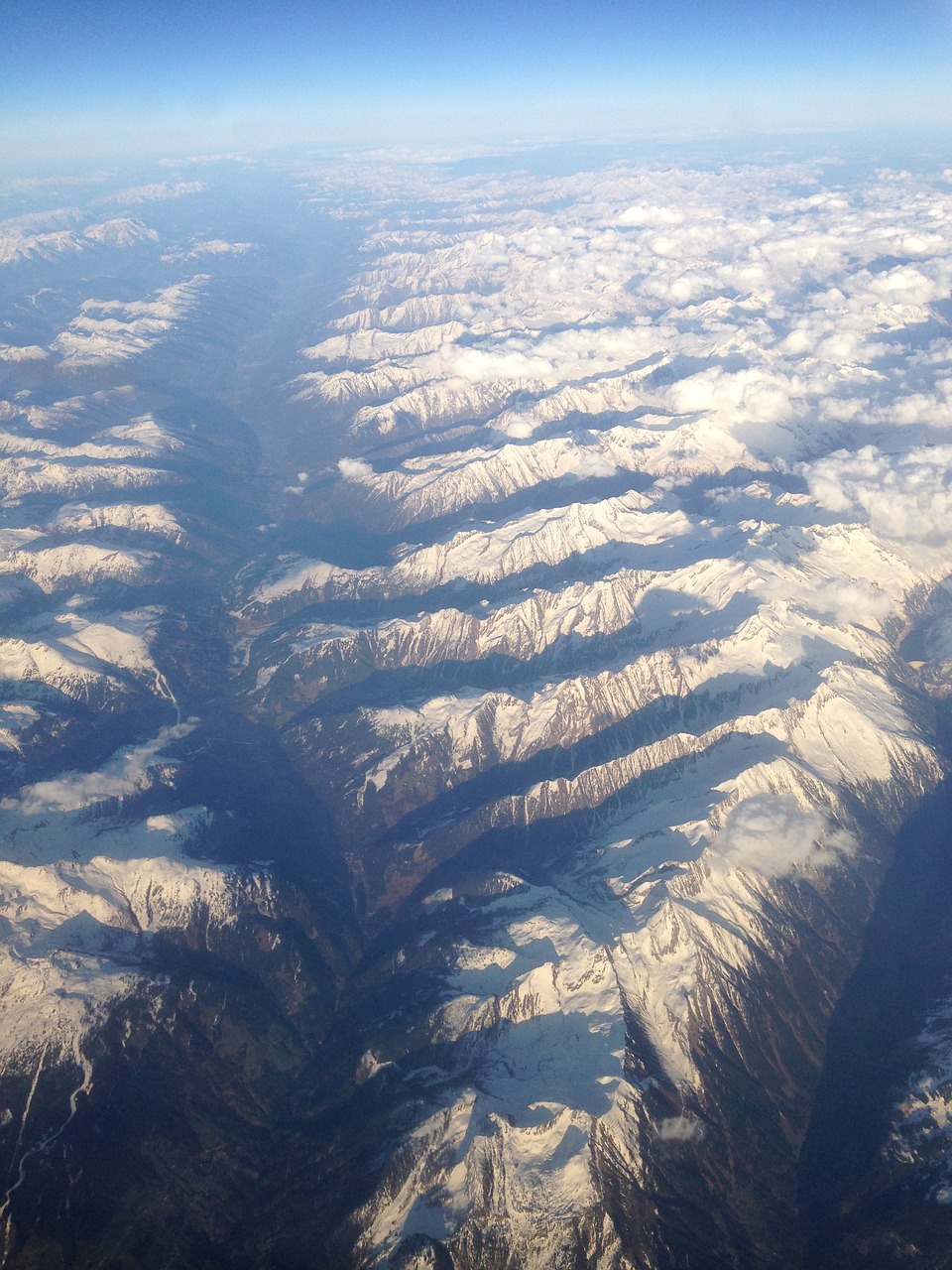alps snow-capped peaks flight free photo