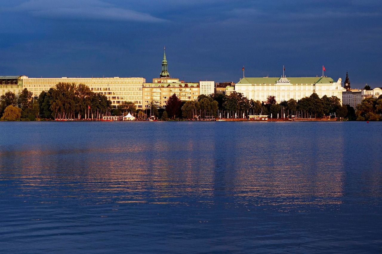 alster  hamburg  evening free photo