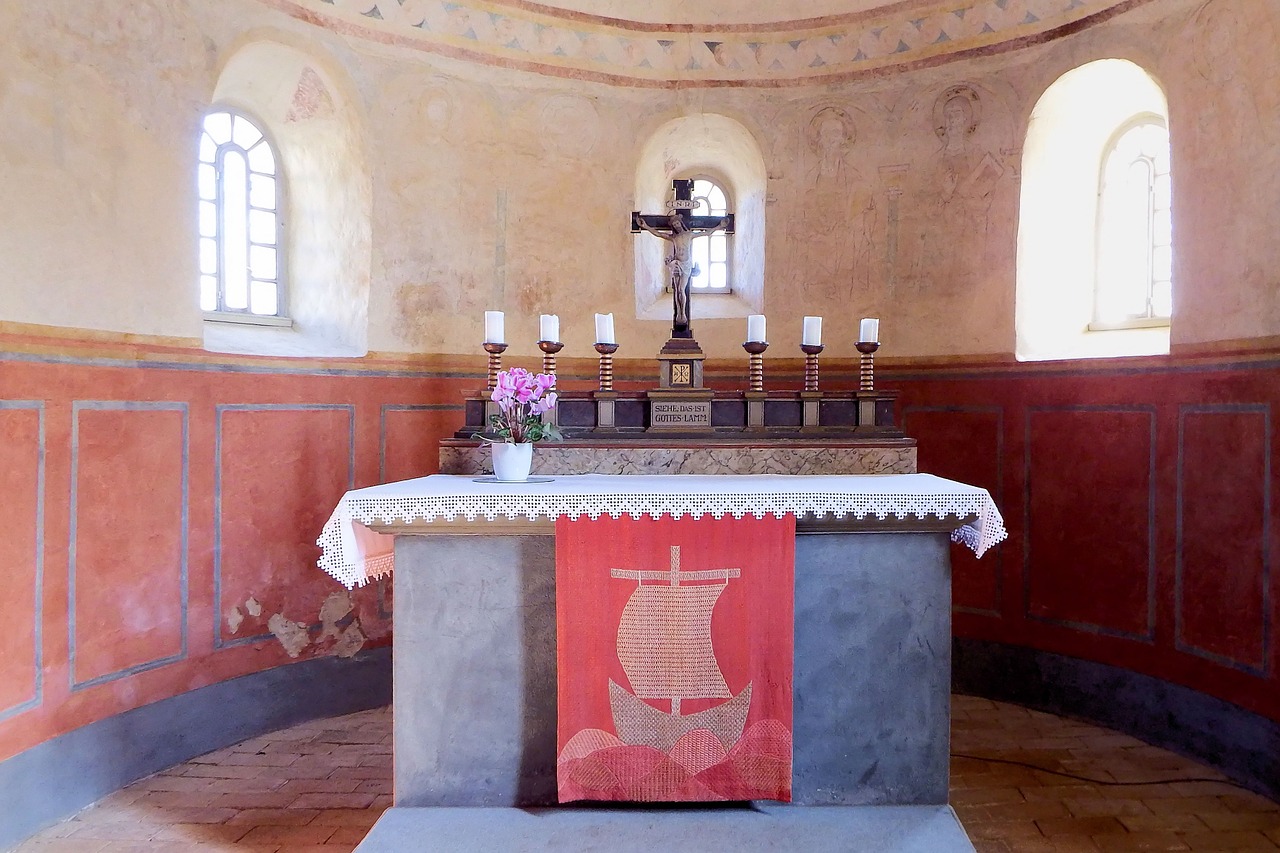 altar cross candles free photo