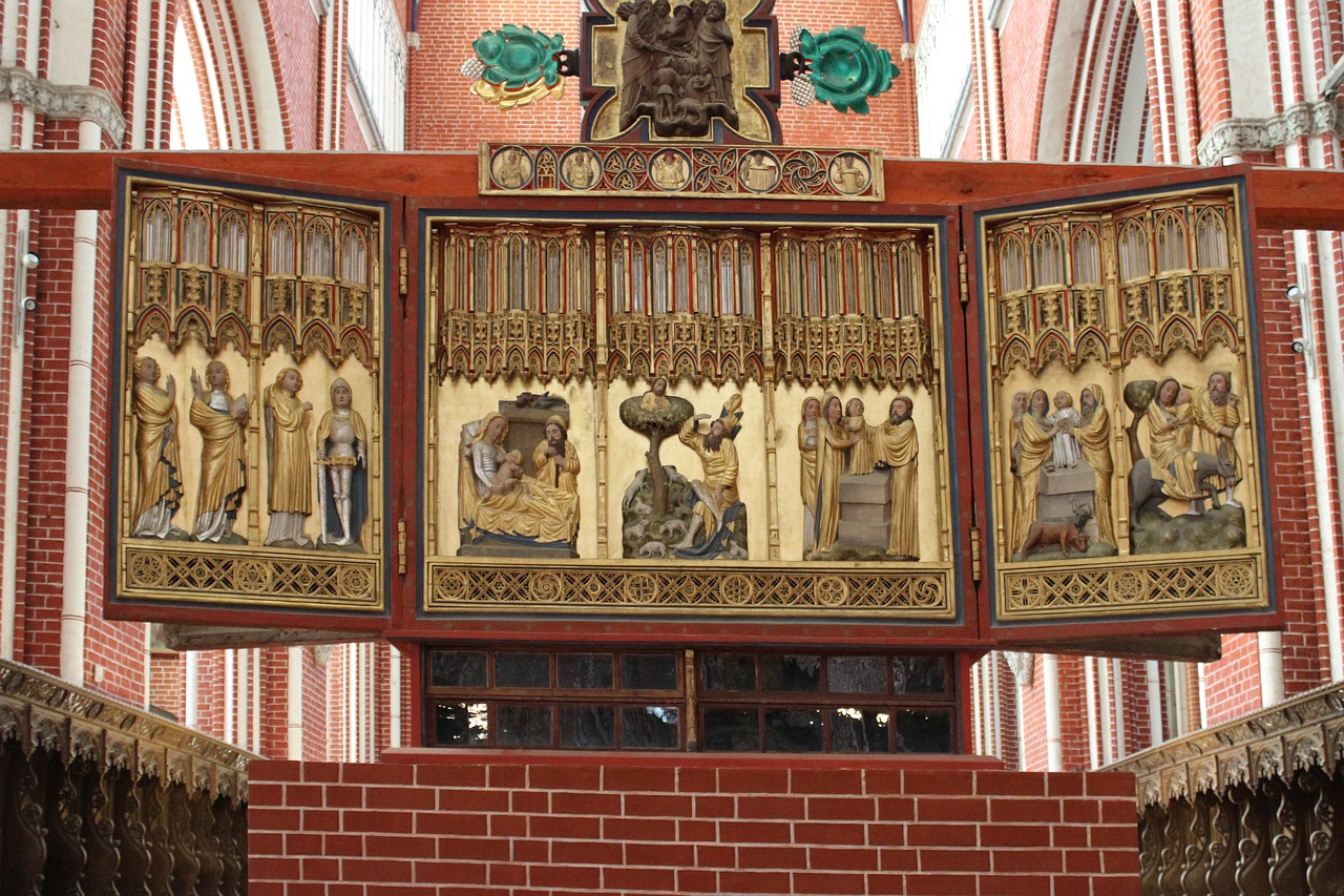 altar table  doberan  münster free photo