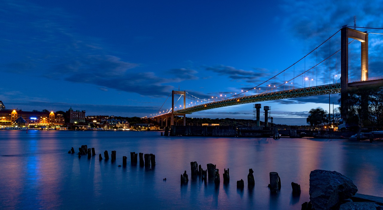 älvsborgsbron gothenburg sunset free photo