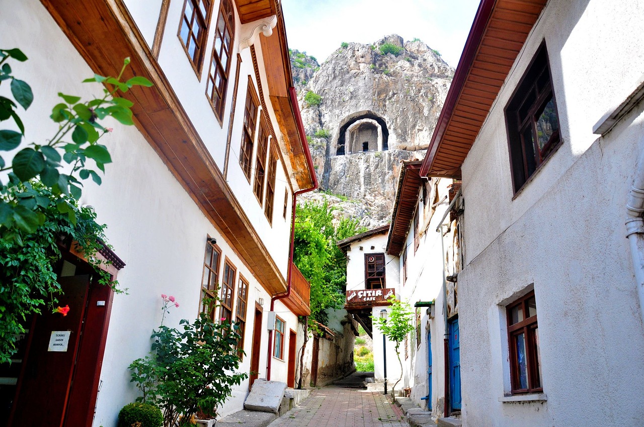 amasya old town old wooden houses free photo