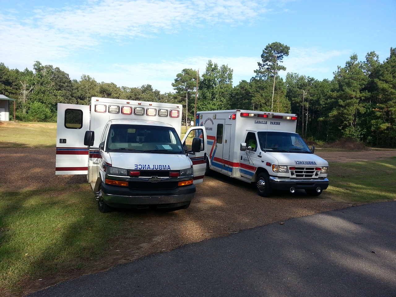 ambulances emergency vehicle save lives free photo
