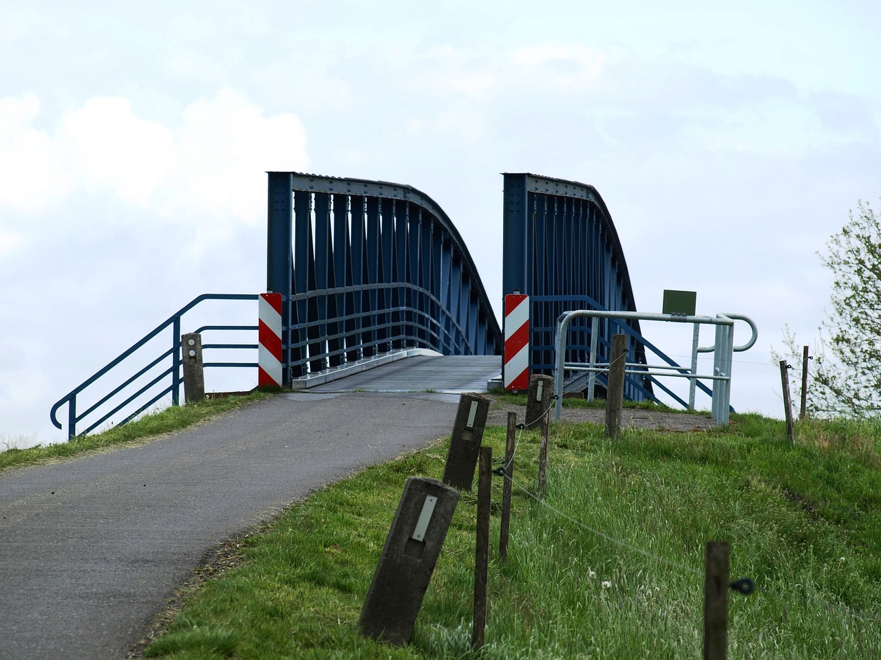 amdorf leda narrowest bridge in germany free photo