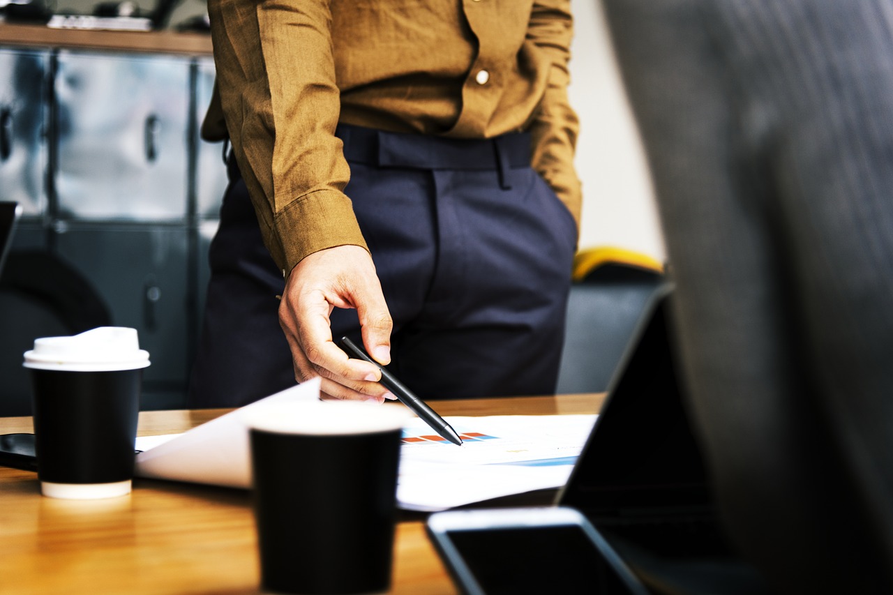 american  boss  brainstorming free photo