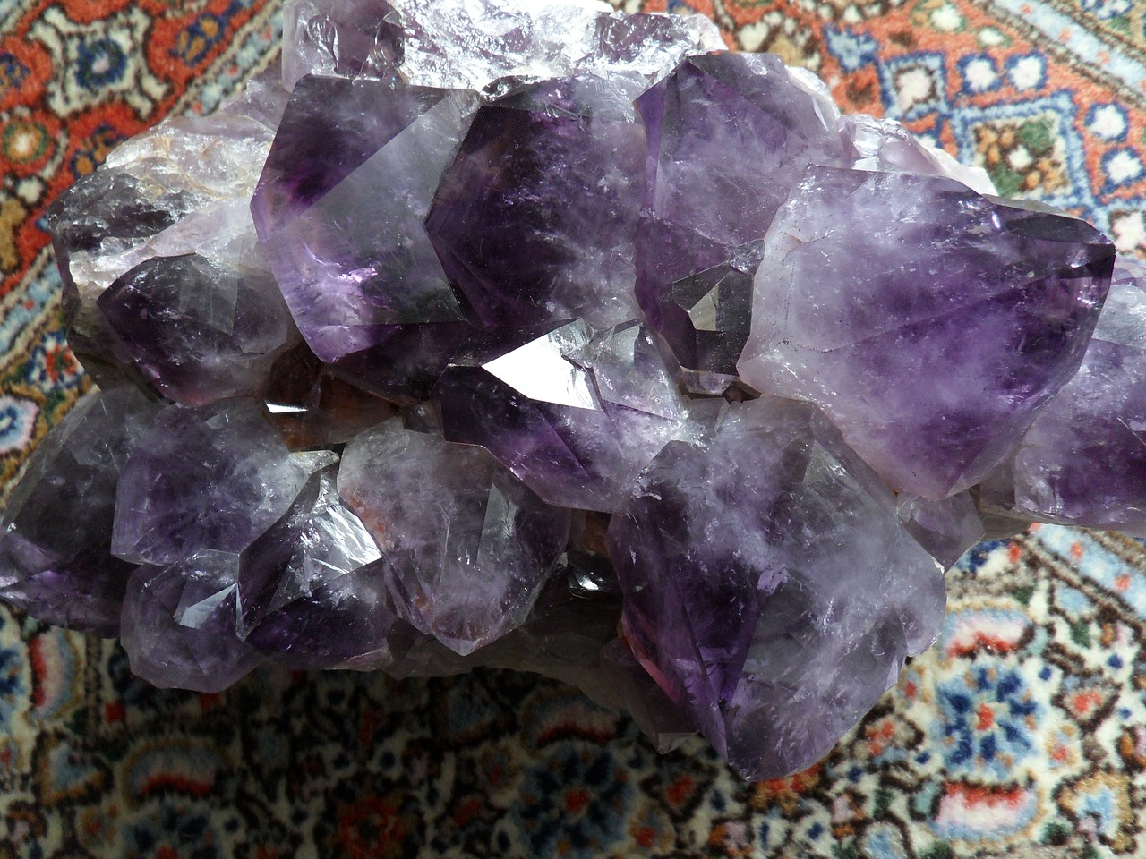 amethyst violet mineral free photo