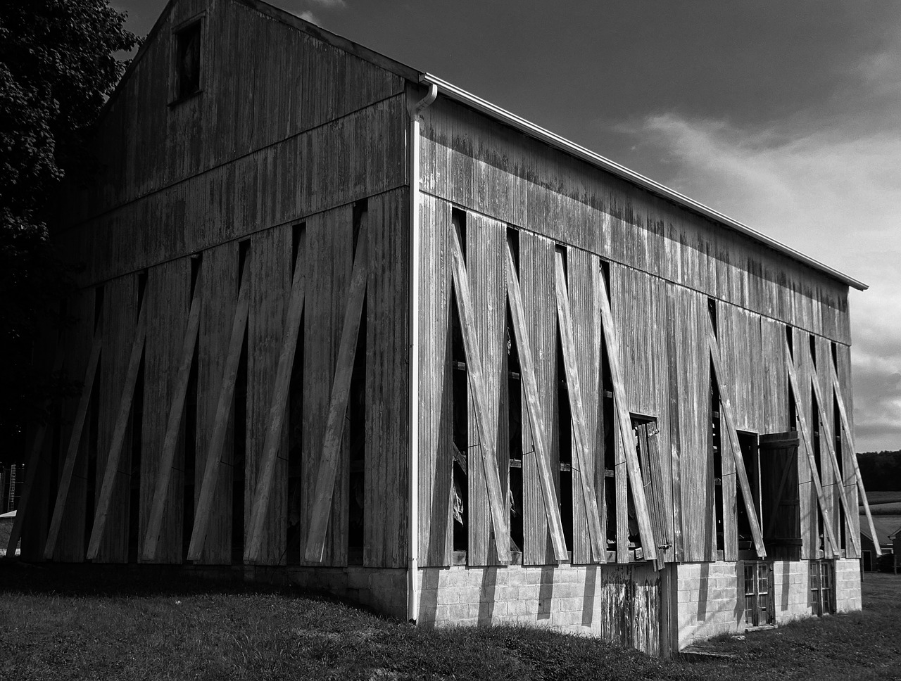 amish tobacco barn free photo