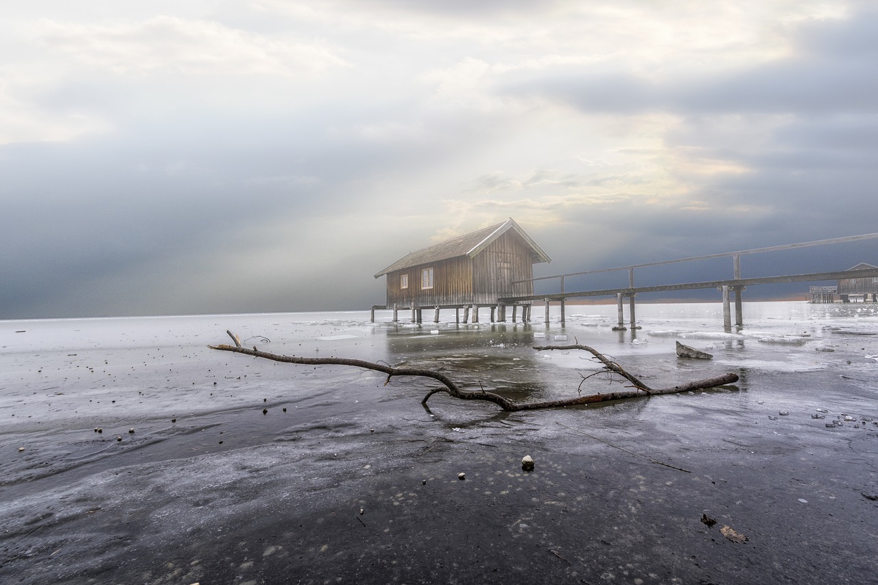 ammersee boat house frozen free photo