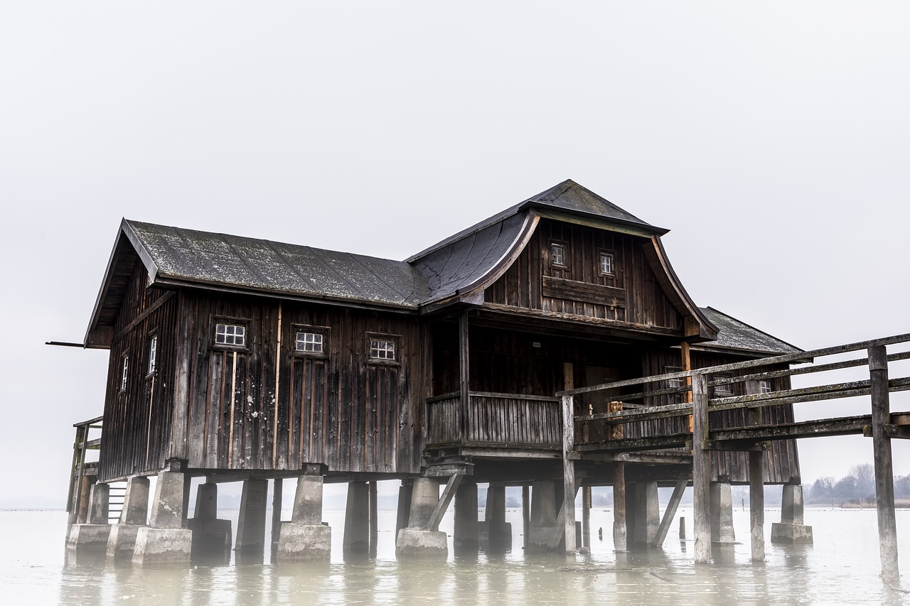 ammersee boat house frozen free photo