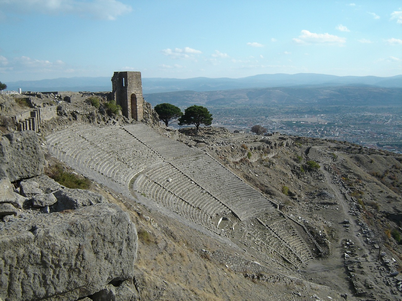 amphitheater ancient architecture free photo