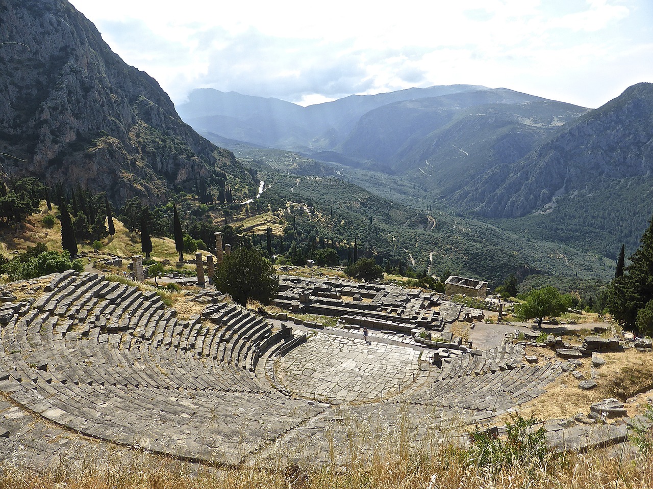 amphitheatre roman delphi free photo
