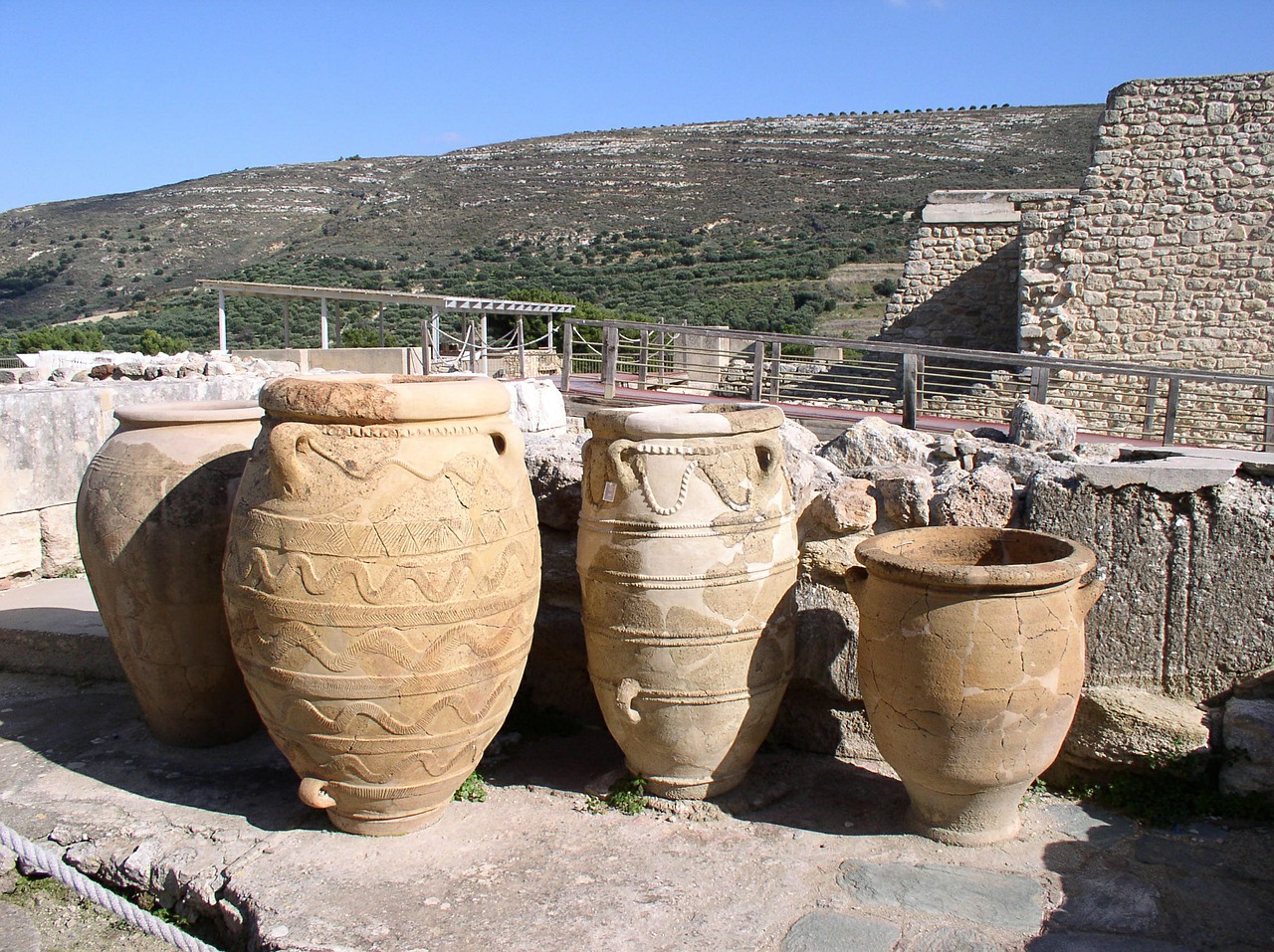 amphora knossos crete free photo