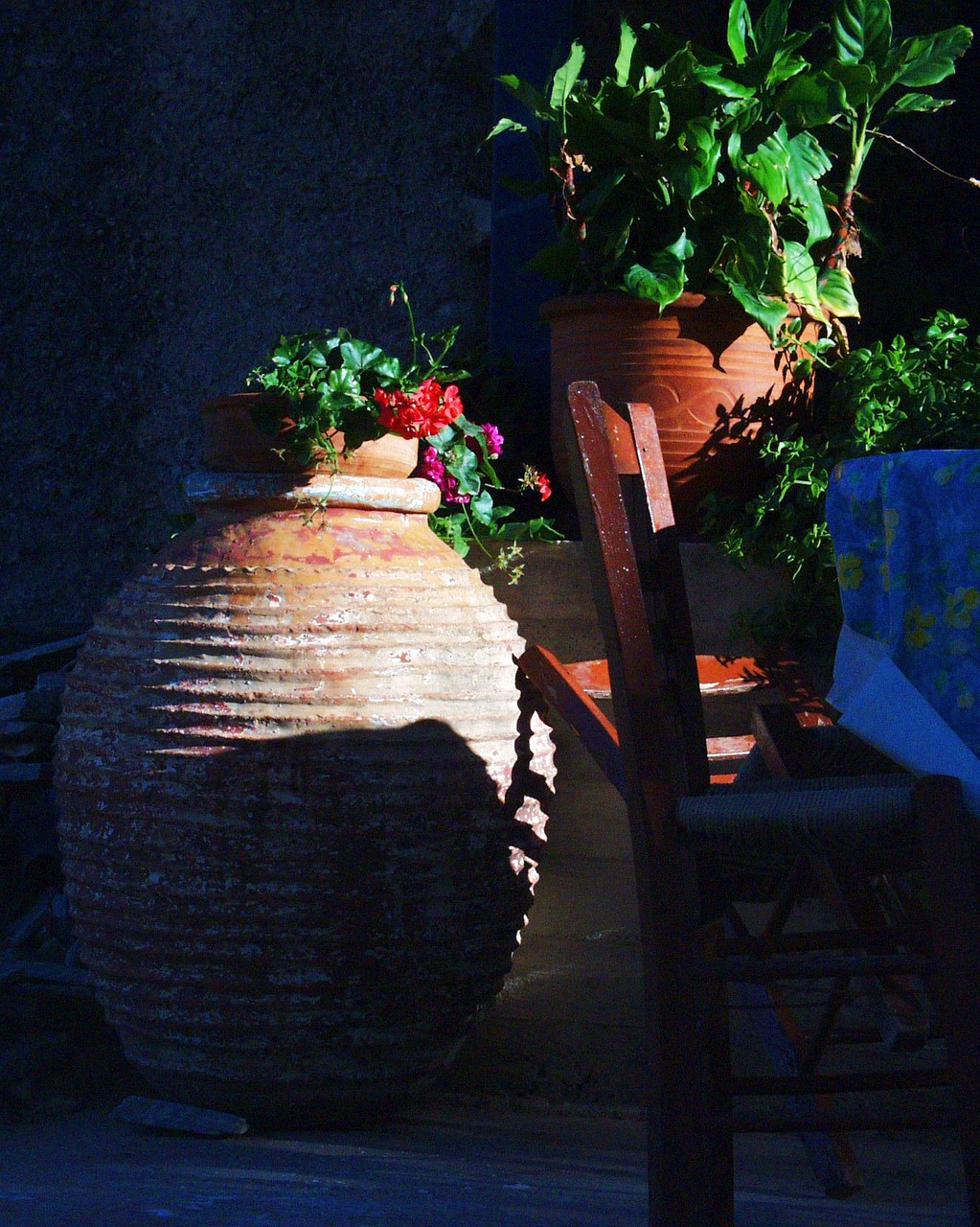 amphora ceramic potty free photo