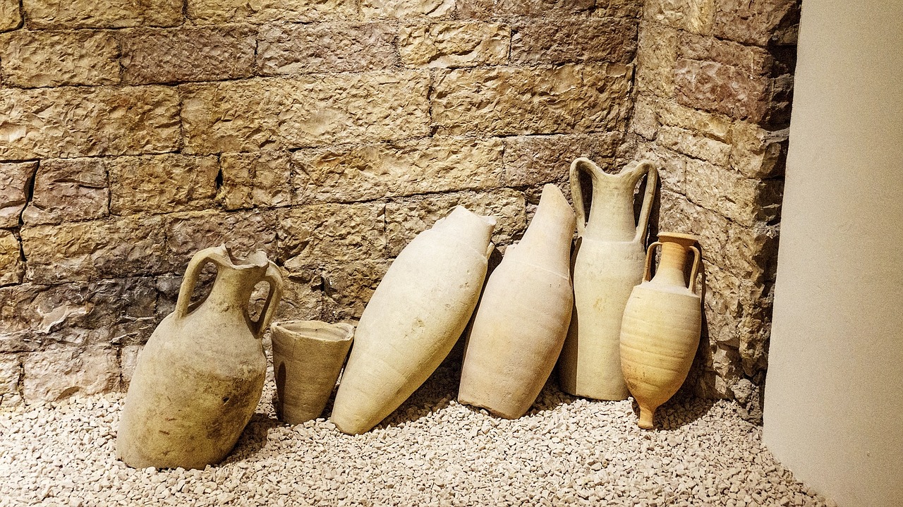 amphora jugs zweihenkliges pottery free photo