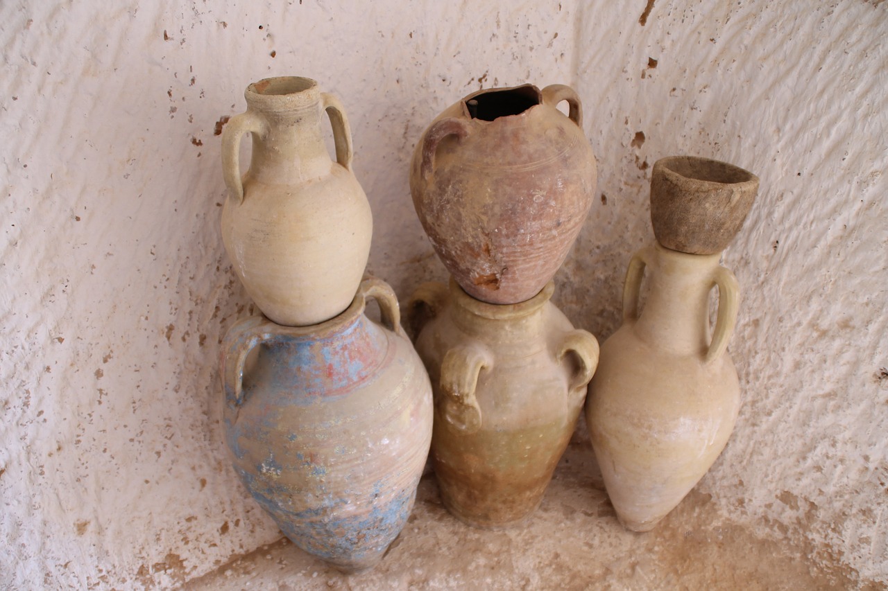 amphores tunisia pots free photo