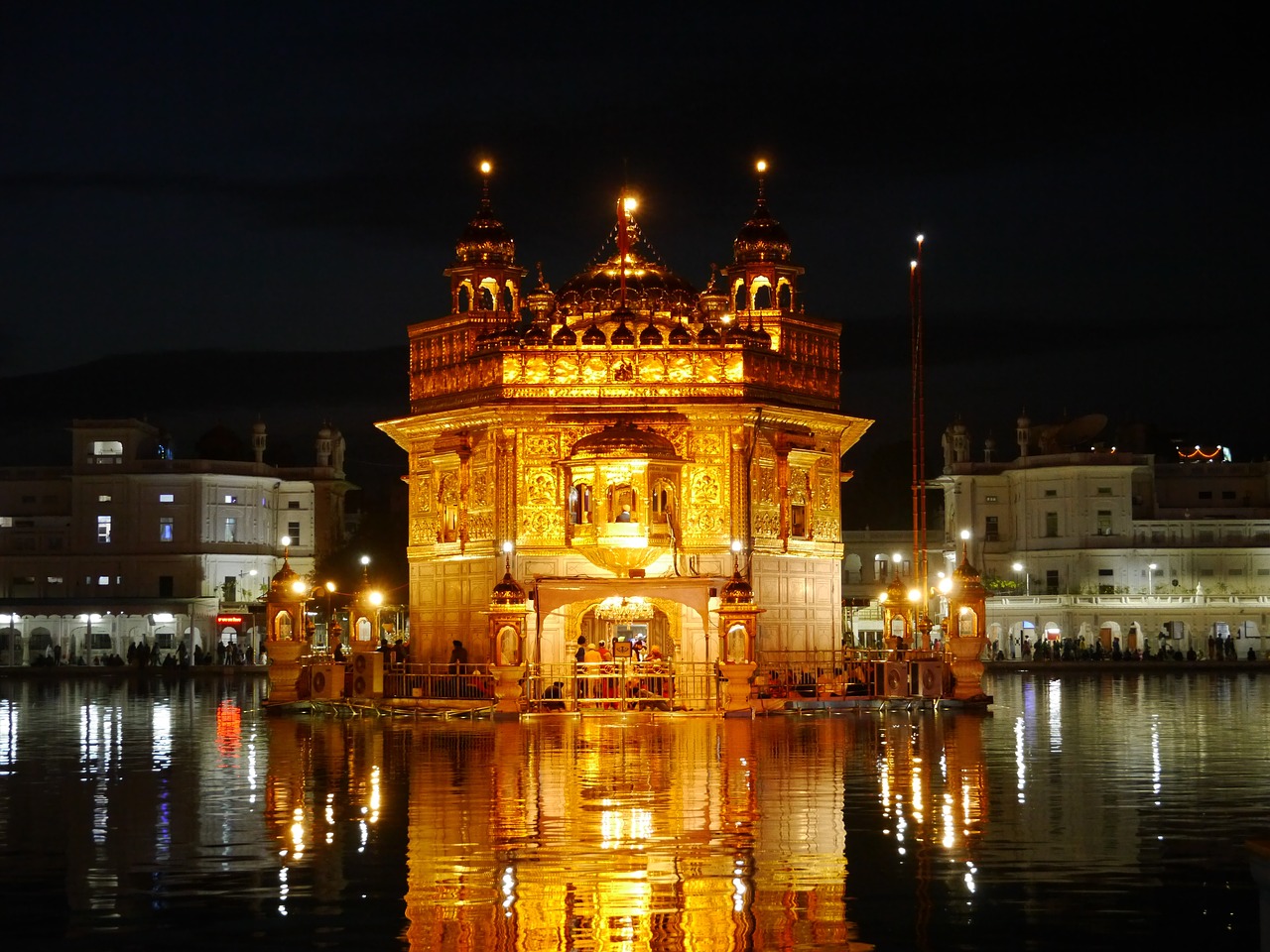 amritsar golden temple india free photo