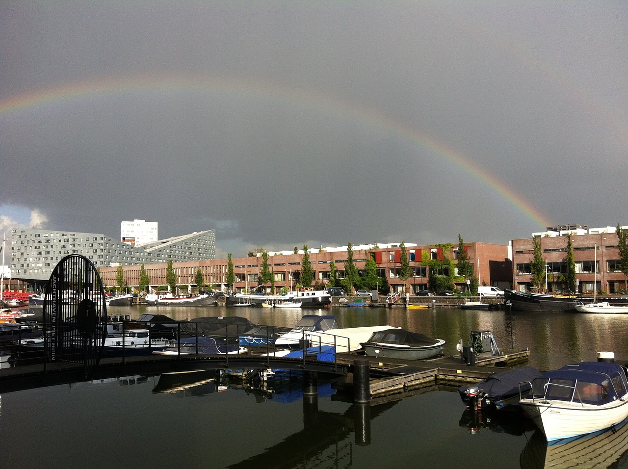 amsterdam traces burg rainbow free photo