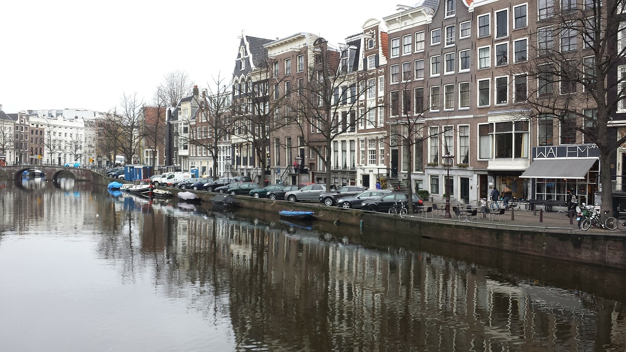 amsterdam canal houses free photo