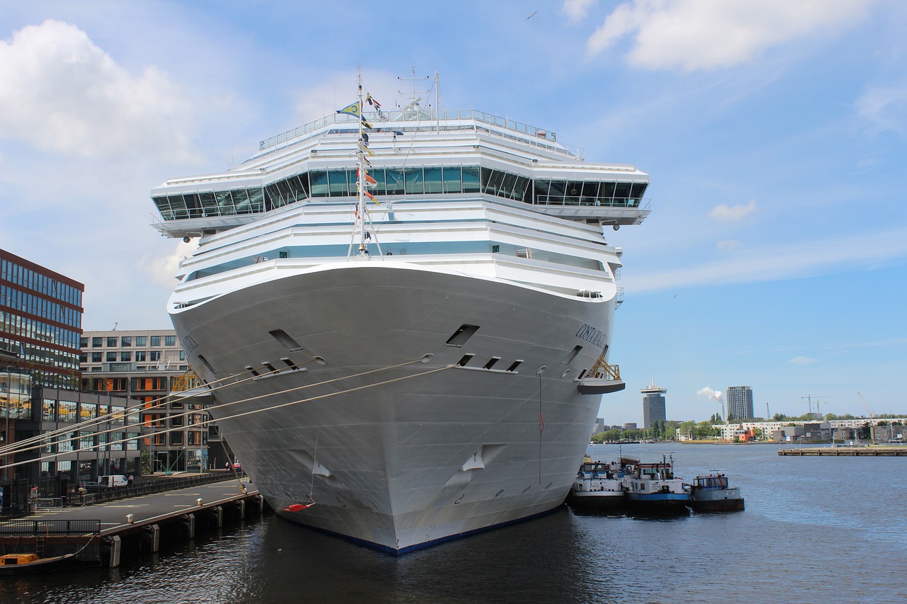 amsterdam cruise ship free photo
