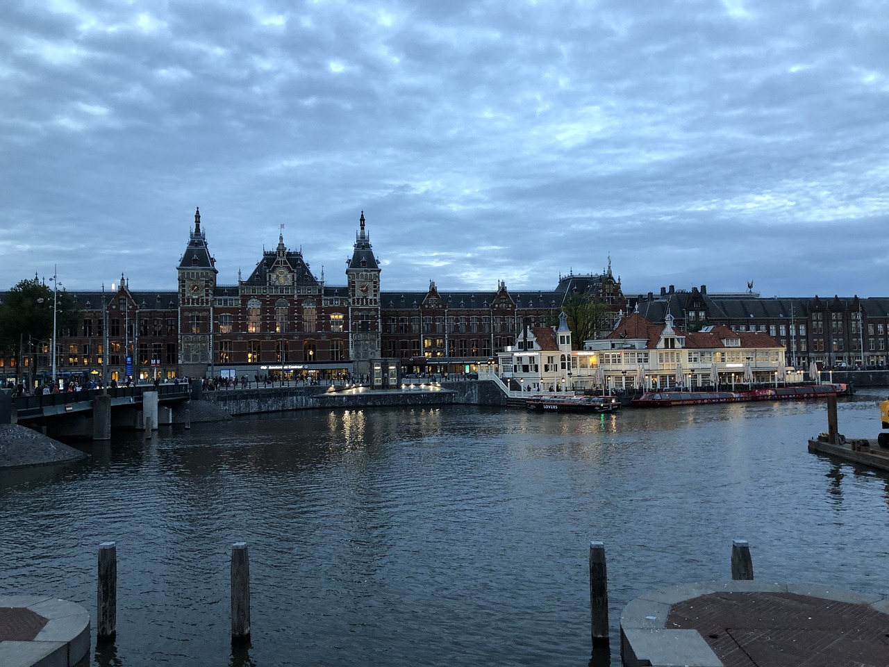 amsterdam  central  train free photo