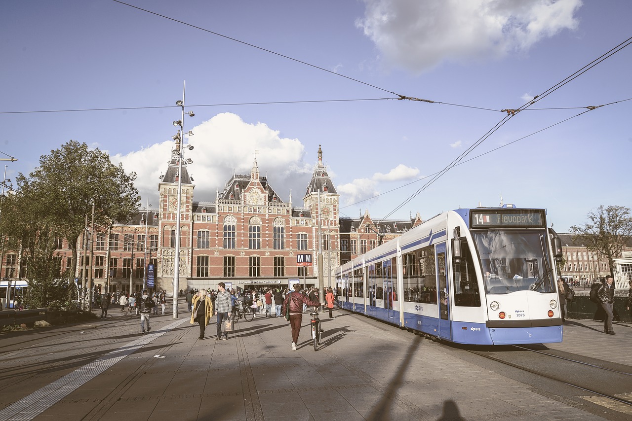 amsterdam  station  netherlands free photo